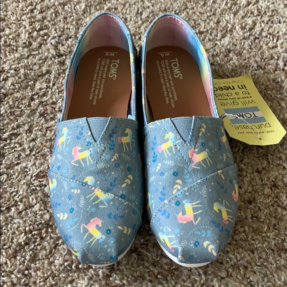Toms